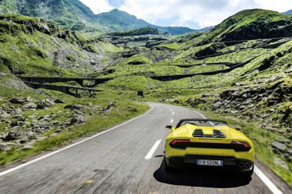 不少租车公司开始打汽车租车价格战