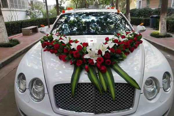 需要提前预定婚车吗? 需要提前预定婚车吗?