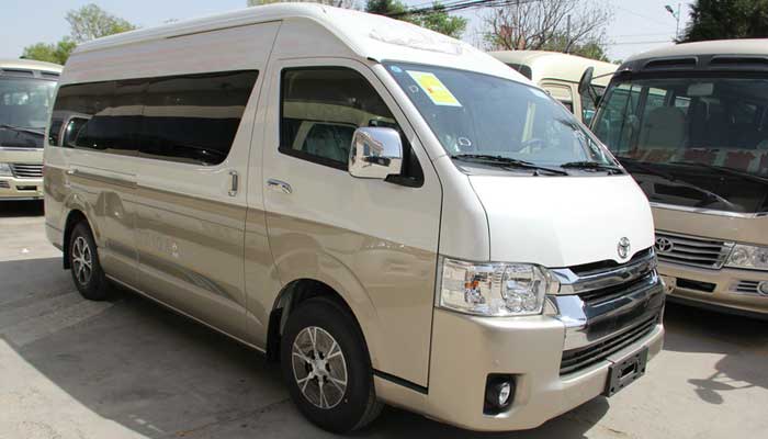 北京租15座商务车包车带司机一天多少钱? 北京租15座商务车包车带司机一天多少钱?