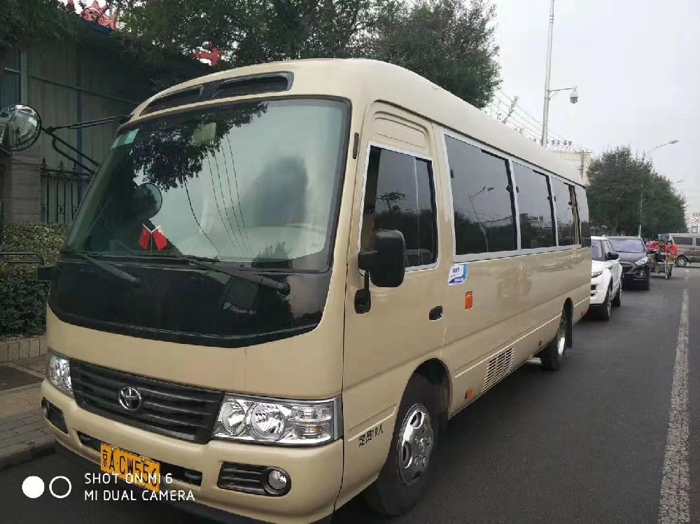 19座考斯特租一天多少钱? 19座考斯特租一天多少钱?